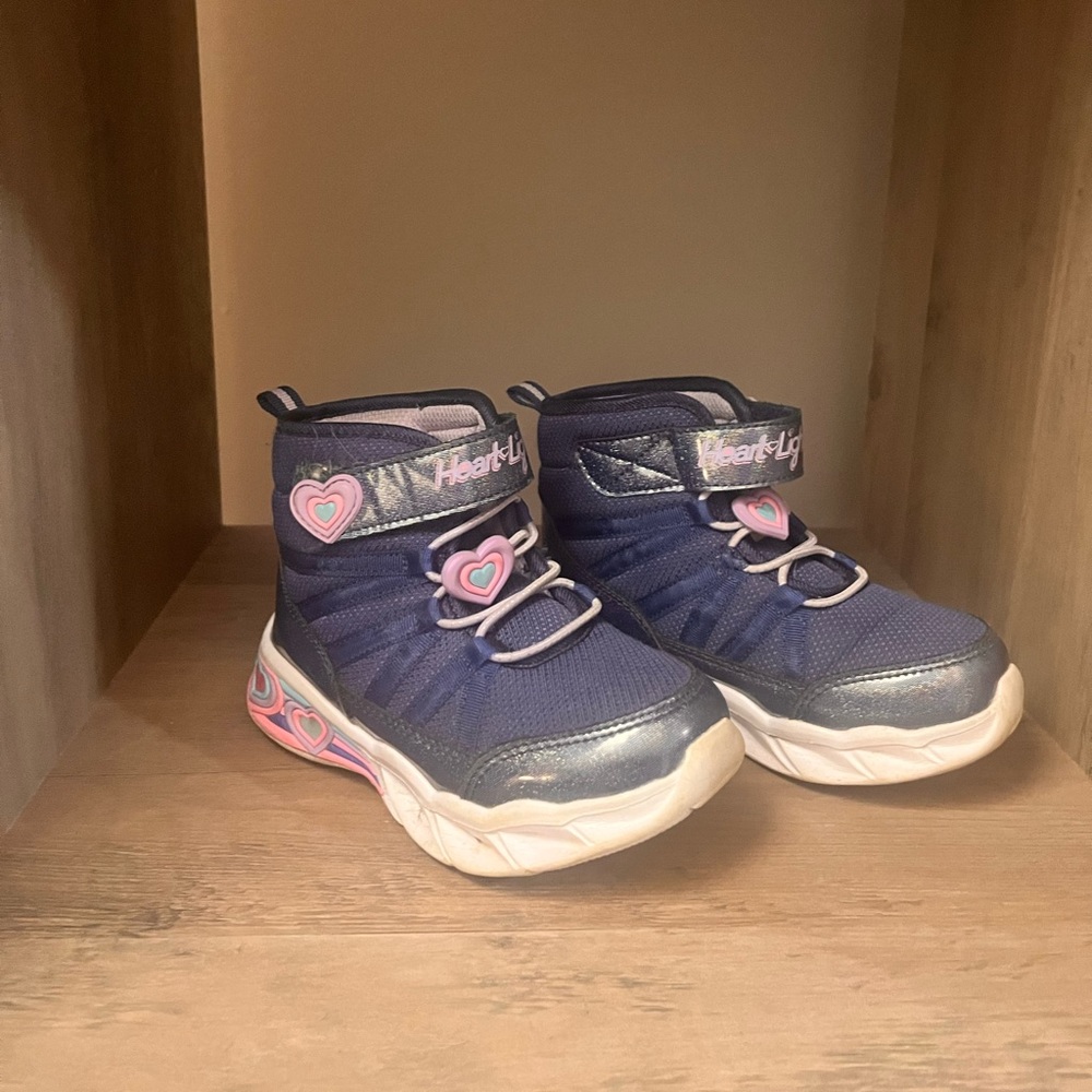Girls size 9 sketchers high top light up sneakers